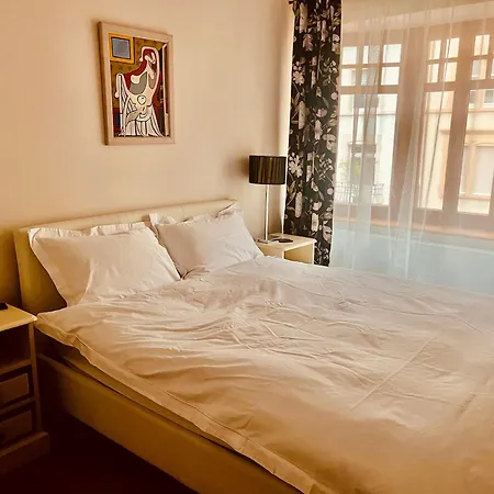 Georgian Guest *